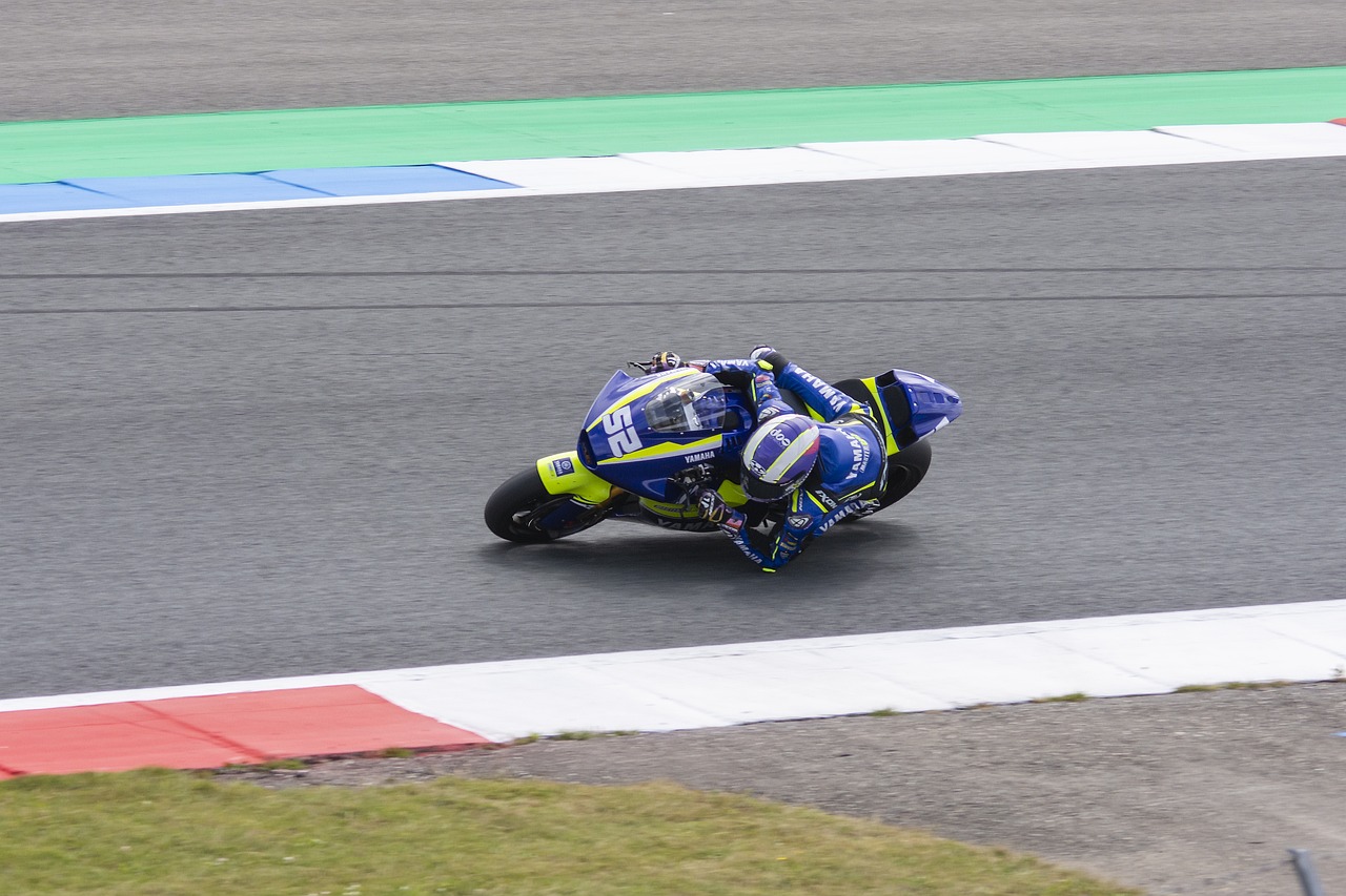 头球防守的 头球防守的